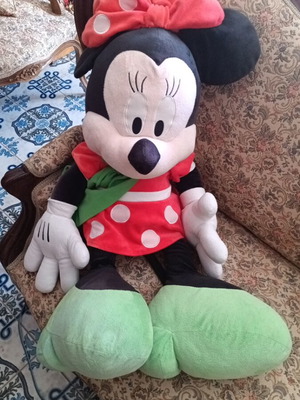 Λούτρινο παιχνίδι Minnie Mouse, χριστουγεννιάτικη εμφάνιση, 75 εκ.