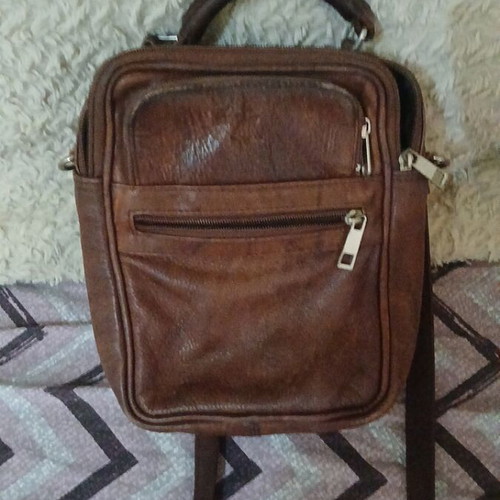 Small leather handbag, brown