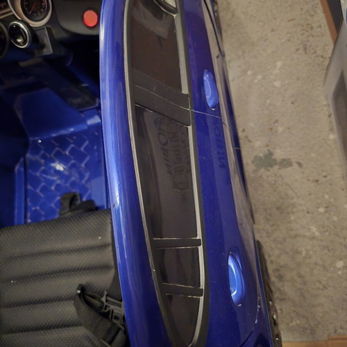 Children's Electric Car like new with remote and charger