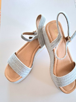 Shein γαλάζιες πλατφόρμες εσπαντρίγιες με ανατομικό πέλμα sz40 καινούργιες