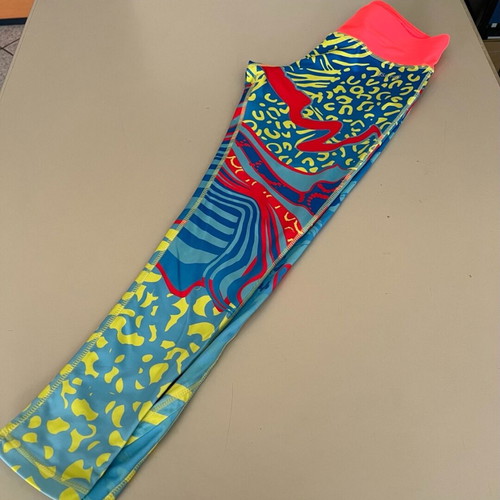 USA PRO women's leggings used, size small, multicolor