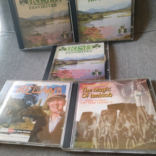 Irish music used, pack of 5 CDs, good condition