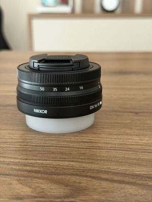NIKKOR Z DX 16-50mm f/3.5-6.3 VR wide angle zoom lens for Nikon Z Mount like new