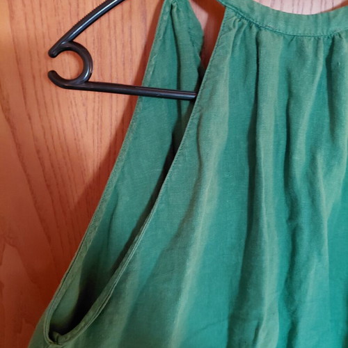 Zara green linen top with ruffles medium, like new