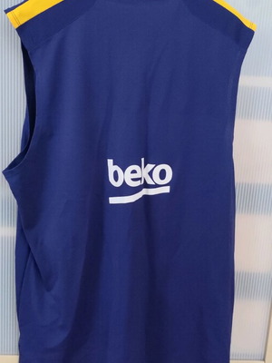Barcelona προπονητικό t-shirt σαν καινούργιο, μέγεθος XL