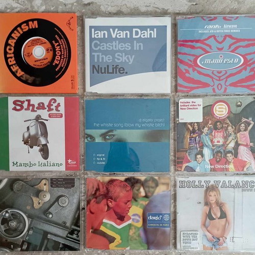 CD Single used, pack of 44 various authentic