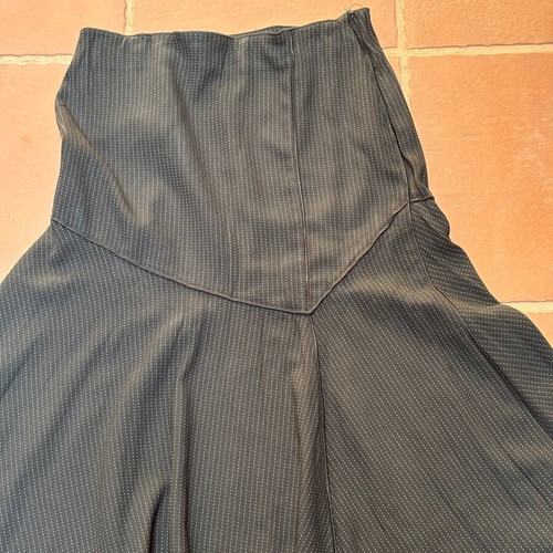 MNG black asymmetric skirt like new with small pattern size M