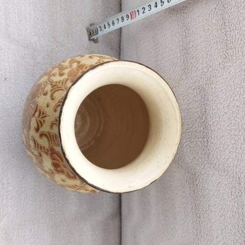 Ceramic vase Dona from Vietnam like new with floral motifs