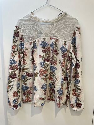 Marks & Spencer spring/autumn tunic size M-L like new with embroidered lace detail