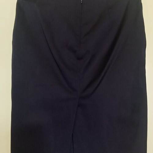 Cinema elastic satin skirt like new, black, knee-length