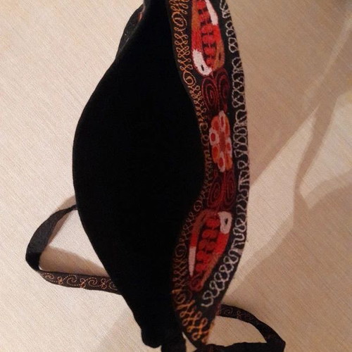 Ethnic Handmade Embroidered Fabric Crossbody Bag like new, 24×21 cm