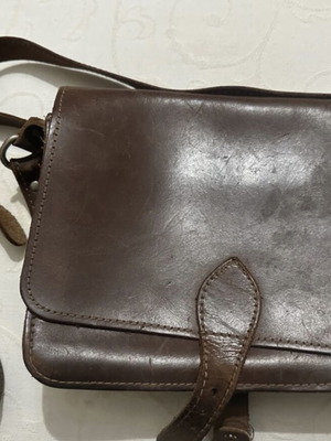 Vintage leather crossbody bag like new, dark brown