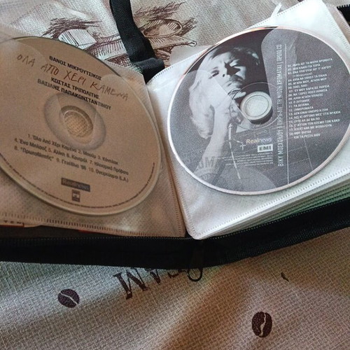 Συλλογή CD και DVD μεταχειρισμένα, 19 CD και 2 συλλεκτικά DVD με θήκη