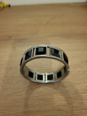 Bracelet like new, black and silver