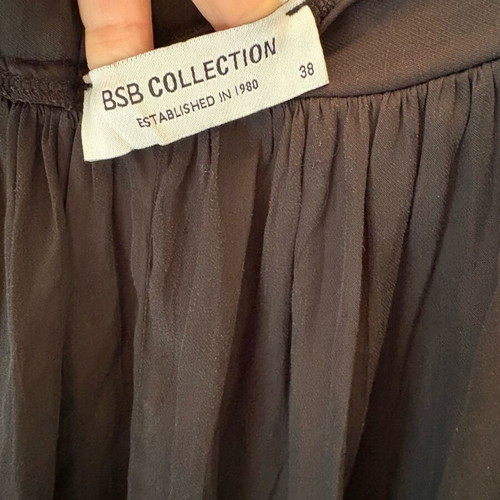 BSB women's black wide shorts used with pockets