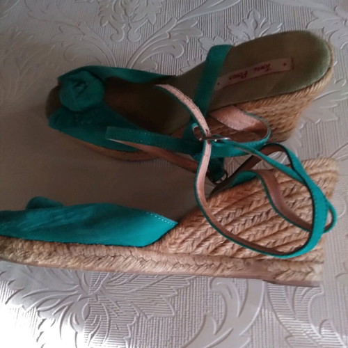 Toni Pons espadrilles like new, green, elegant design