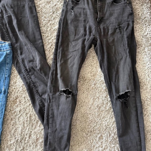 Bershka jeans pack like new, 5 skinny jeans in black, blue, grey