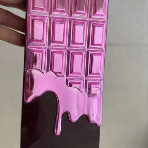 Revolution eyeshadow palette like new