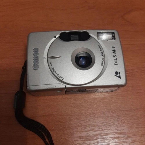 Canon IXUS M-1 camera used