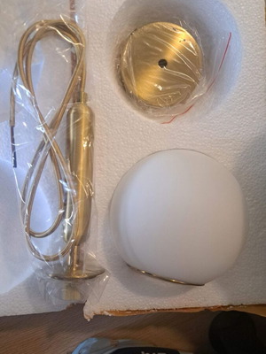 Ceiling pendant lamp, gold