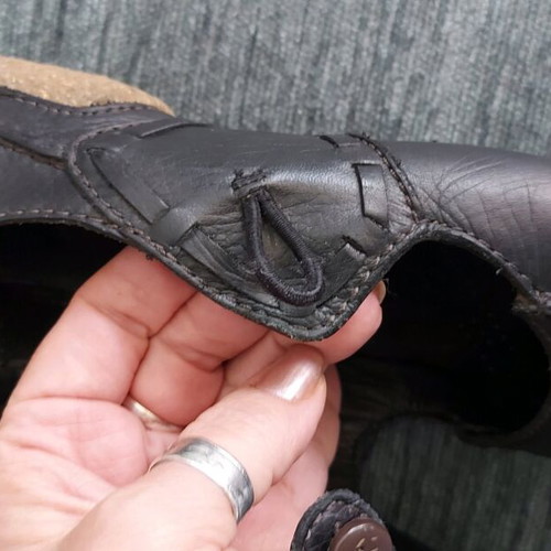 Γυναικεία αθλητικά παπούτσια Clarks σαν καινούργια, μέγεθος 37,5, μαύρο δέρμα