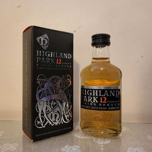 Highland Park 12yo whisky miniature new, glass bottle 50ml