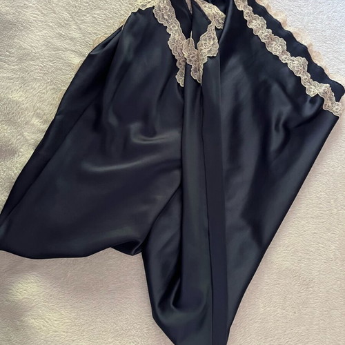 Women's satin nightgown like new, blue with lace, size M-L