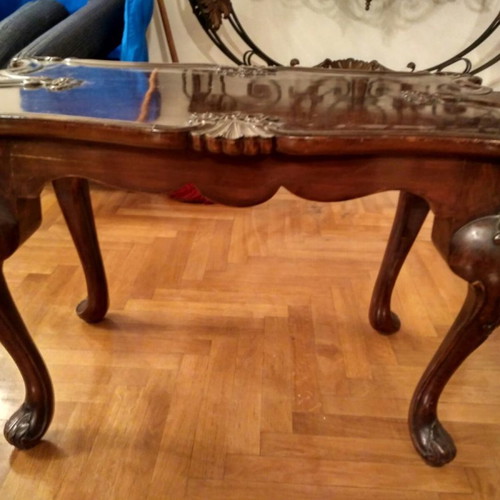 Vintage coffee table used in Louis XV style