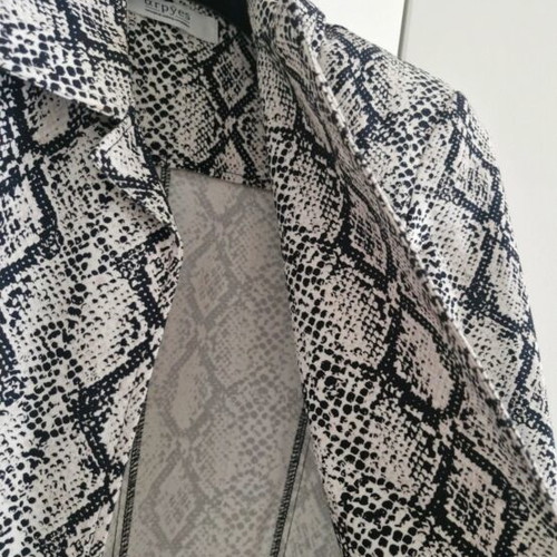 Arpyes blazer like new, animal print, black and grey