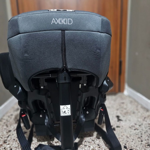 Axkid Minikid 2 Premium car seat like new 0-7 years