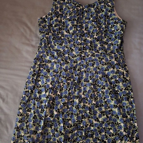 Vintage cotton dress with blue rose print and bow
