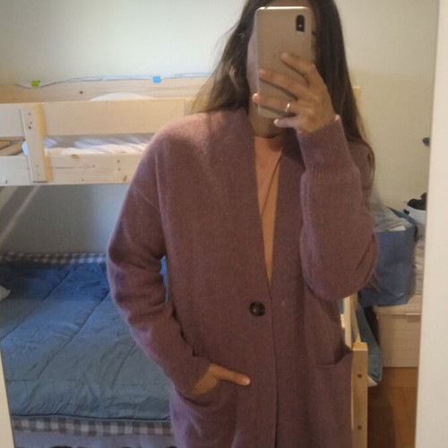 Benetton cardigan new 100% wool, purple