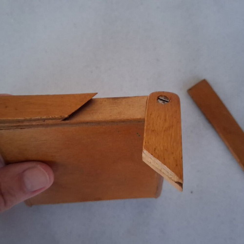 Wooden pocket cigarette case used vintage 1940s