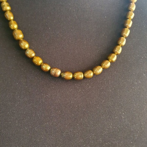 Necklace with natural pearls like new, khaki color, silver clasp