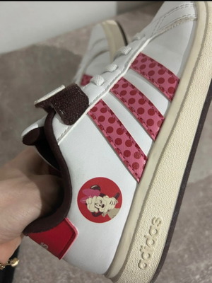 Adidas kids' athletic shoes with Minnie No31 like new