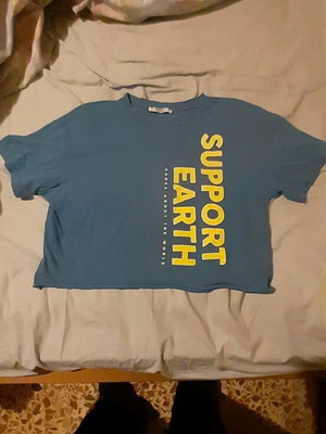 Pull & Bear T shirt used, size S, ideal for gym