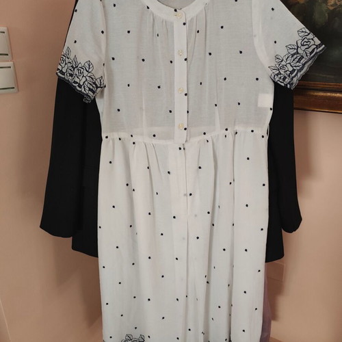 Vintage white dress with blue roses, like new, sizes L to XXL