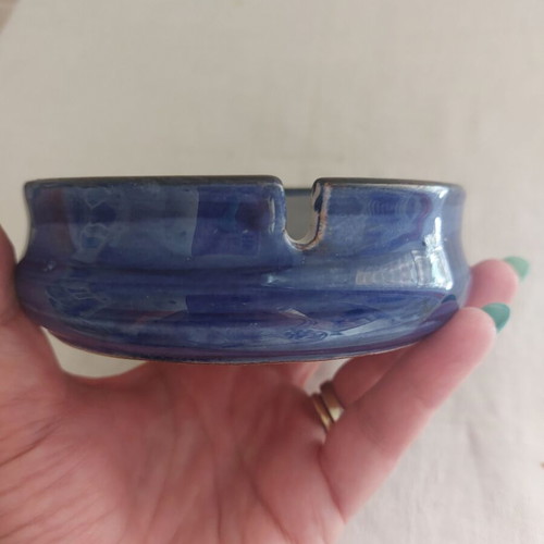 Ceramic ashtray handpainted, like new, diameter 11 cm