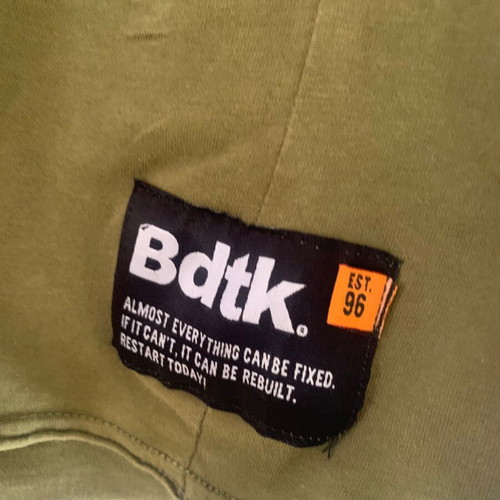 BodyTalk T-shirt green XL like new