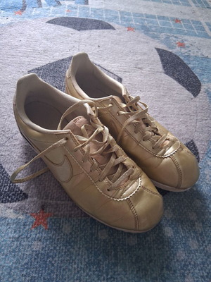 Nike Cortez shoes size 38 used, gold and white