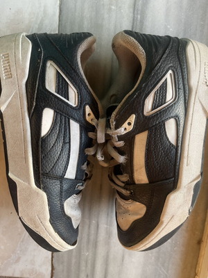 Puma athletic shoes size 38.5, black and white