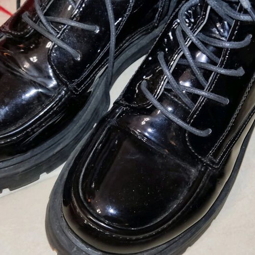 KR be uniqe boots like new, size 38, black