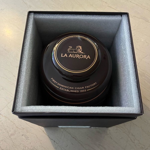 La Aurora Preferidos Hors d’Age 2018 collectible cigar humidor like new