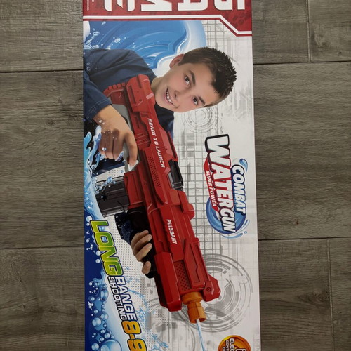 Combat Water Gun electric water pistol new in box