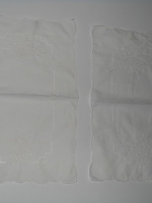Used white towels pack of 2 40x28cm