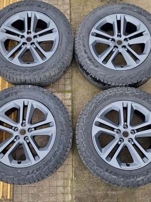 Ζάντες Land Rover OEM 20’’ σαν καινούργιες με Falcon Wildpeak A/T 3WA σετ 4 τεμαχίων