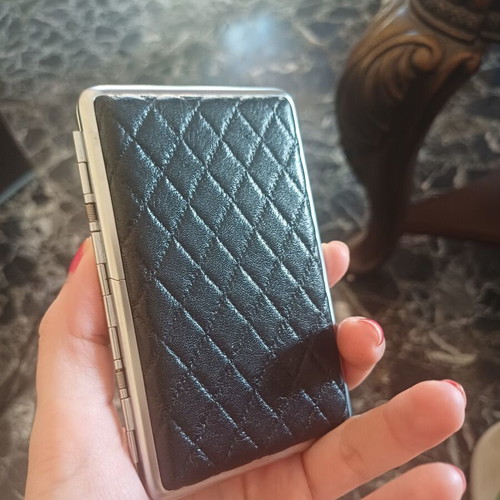Status Collection metal cigarette case, black quilted leatherette