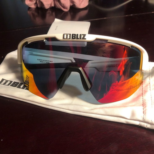 Bliz Fusión category 3 glasses like new, matt white and black frame