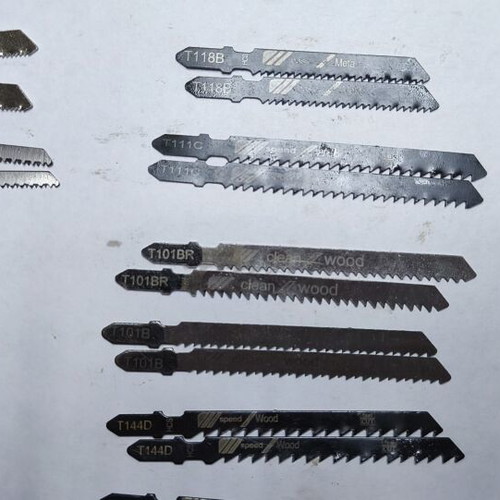 Jigsaw blades for metal and wood, various sizes, pack of 16