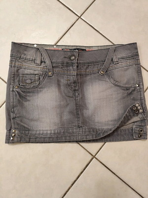 Denim skirt gray size M like new
